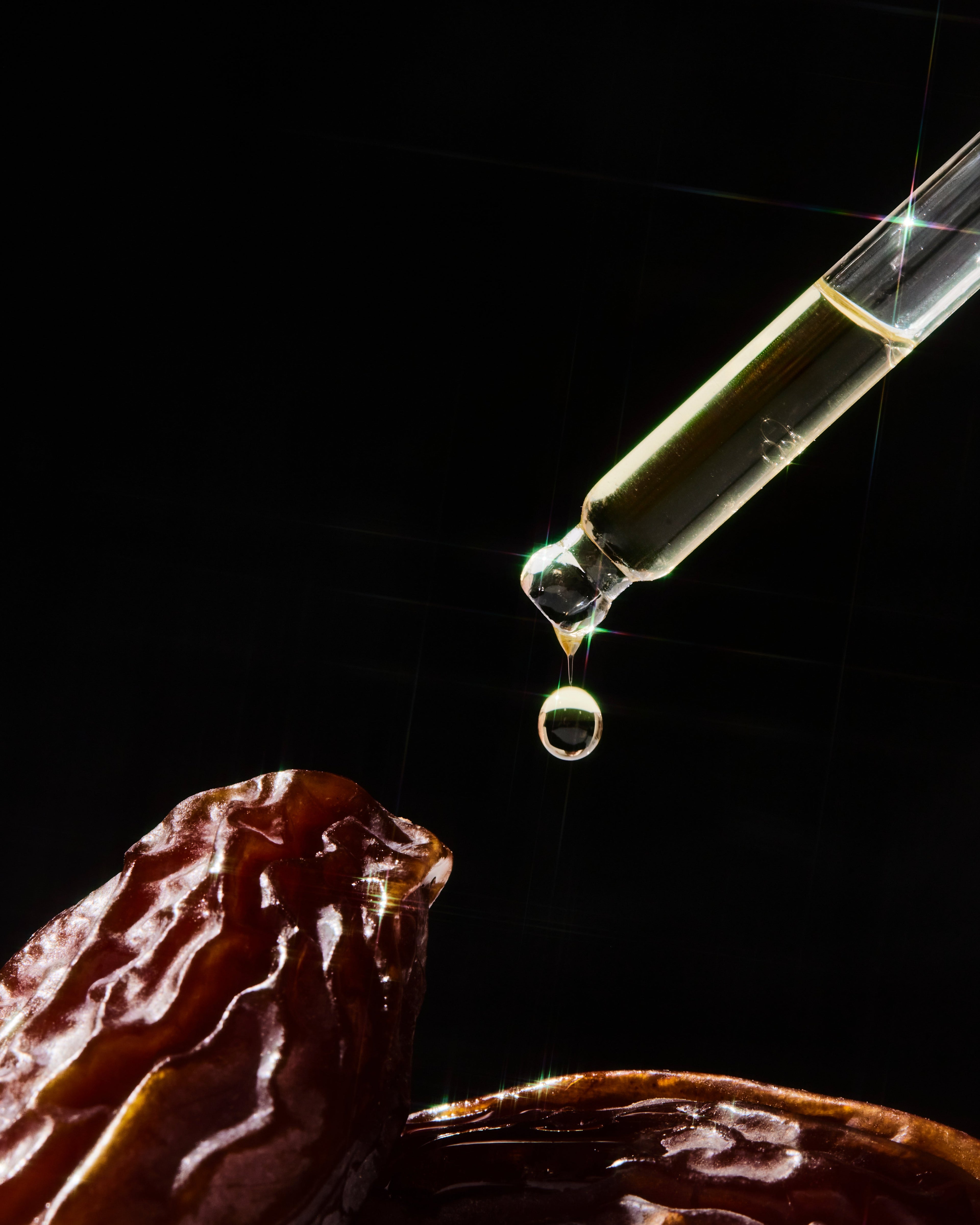 How Organic Date Seed Oil Cuts Your Blow-Dry Time by 30%